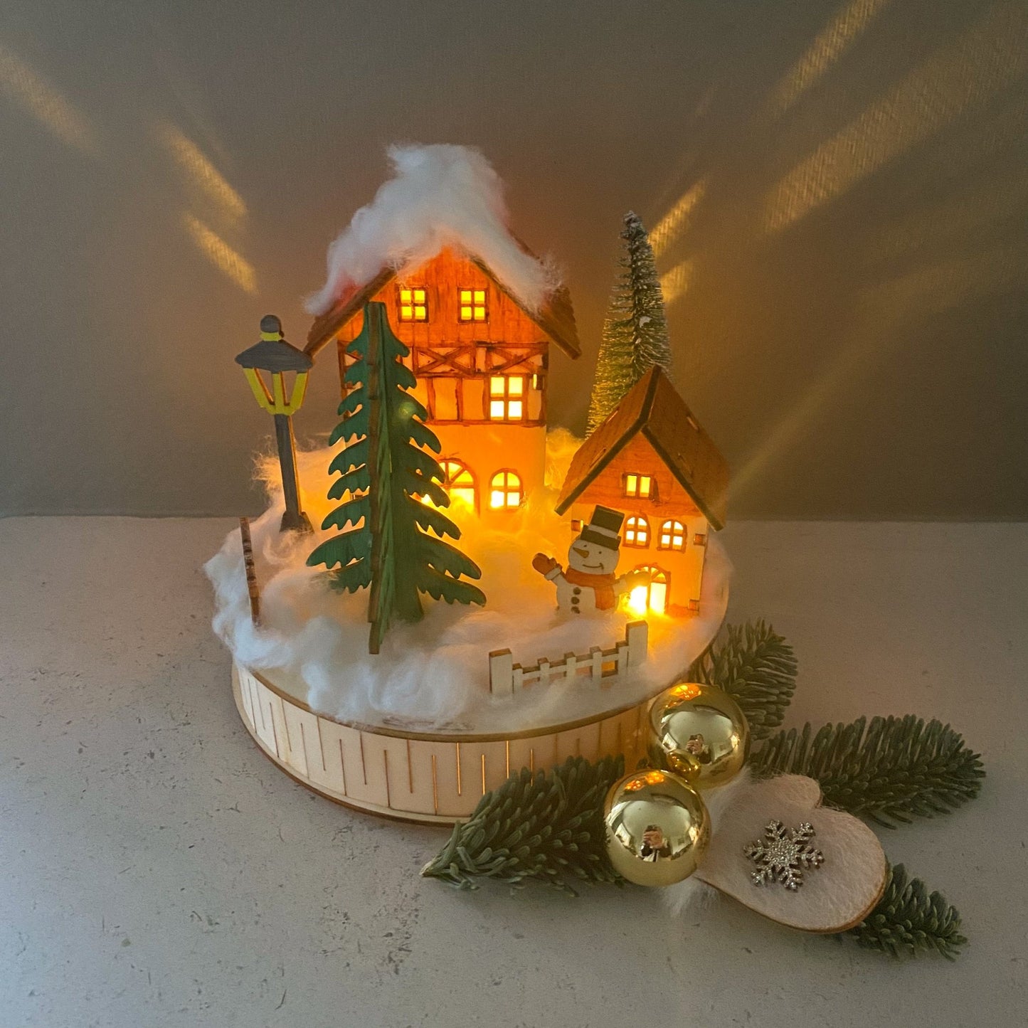 Winter Wonderland - Houten kersthuisje - DIY.creations.nl